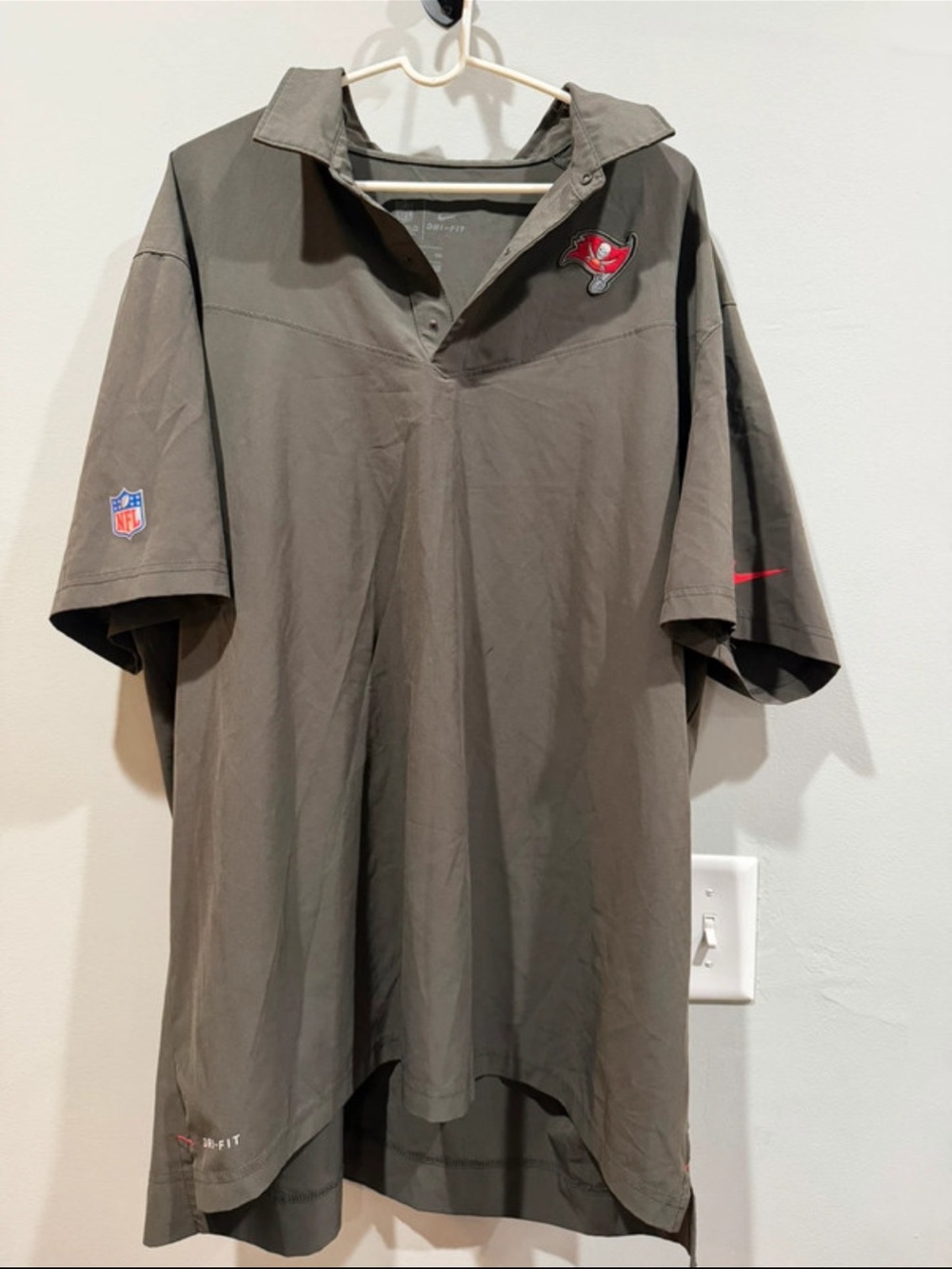 NFL grey Tampa Bay Buccaneers Polo